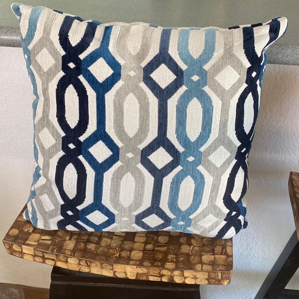 Throw pillow